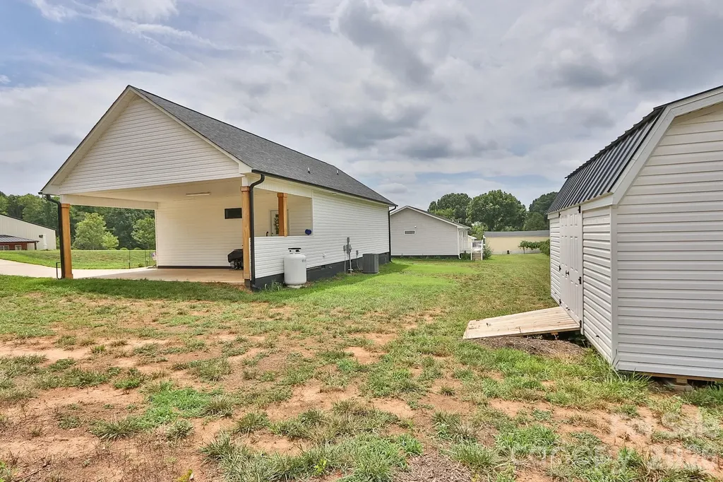 1307 Unifi Industrial Drive Yadkinville NC 27055