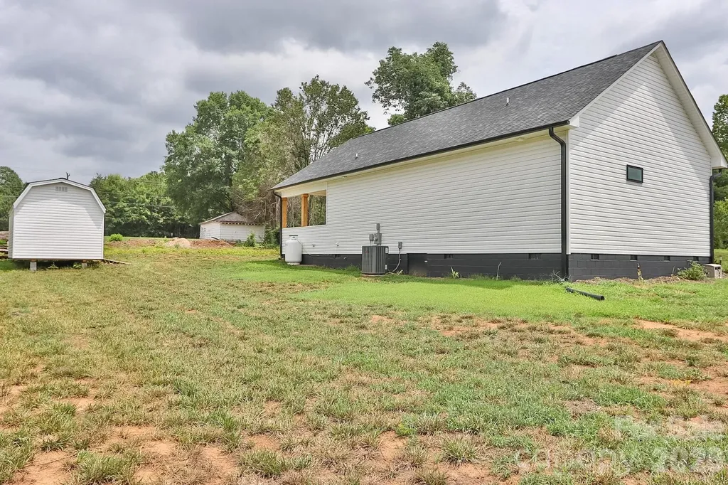 1307 Unifi Industrial Drive Yadkinville NC 27055