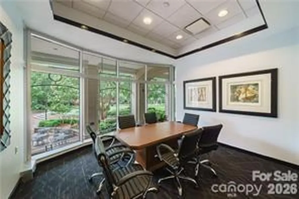 435 S Tryon Street Charlotte NC 28202