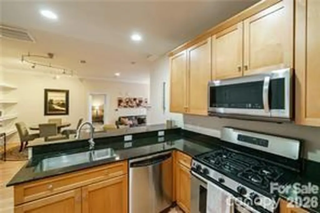 435 S Tryon Street Charlotte NC 28202