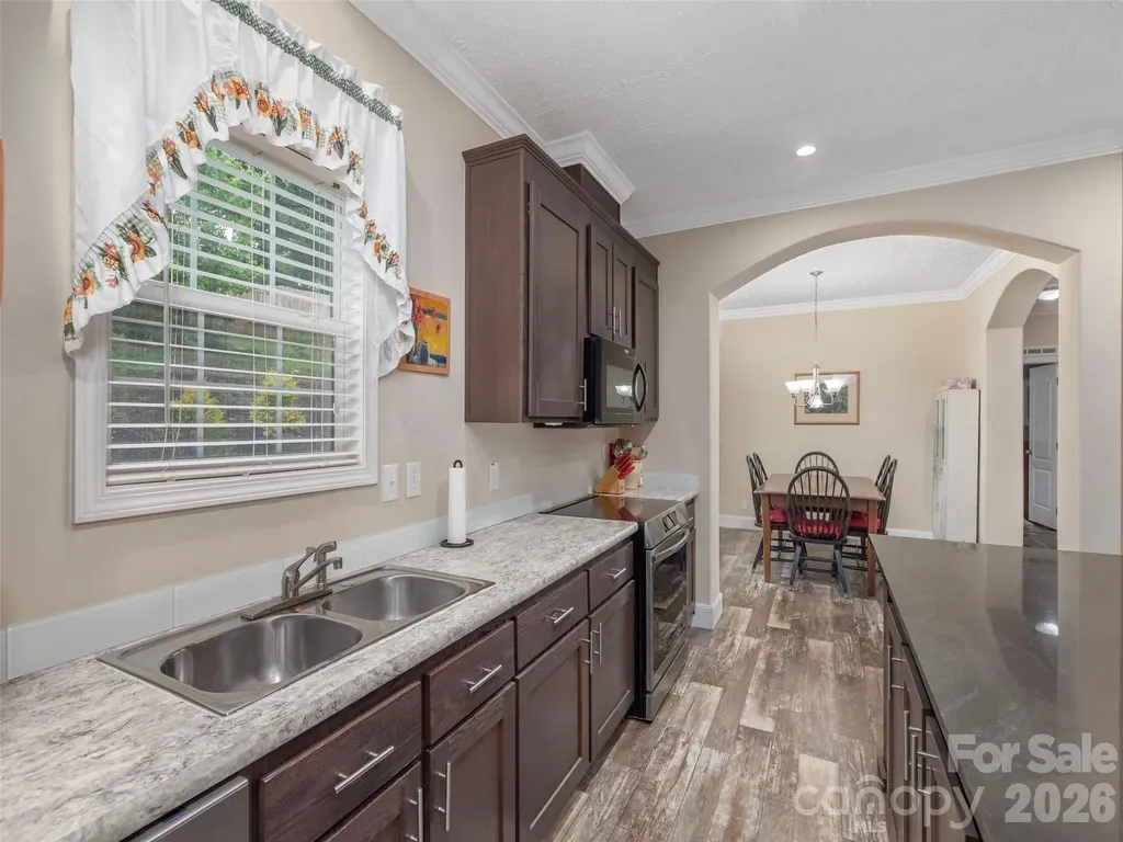 4687 Old Clyde Road Clyde NC 28721