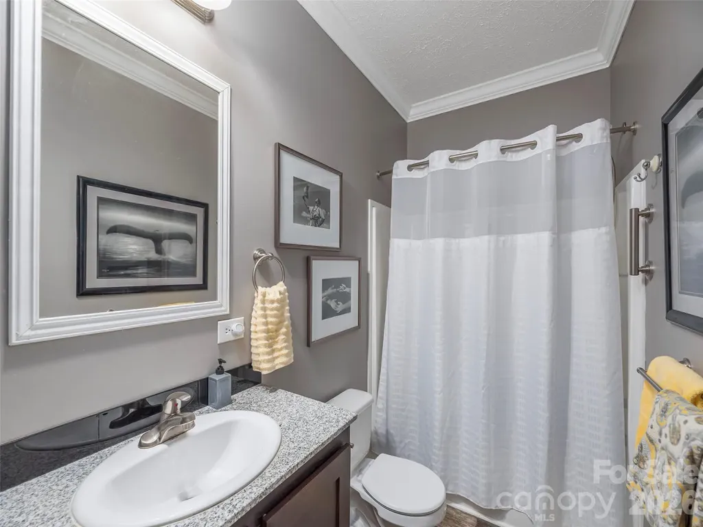 4687 Old Clyde Road Clyde NC 28721