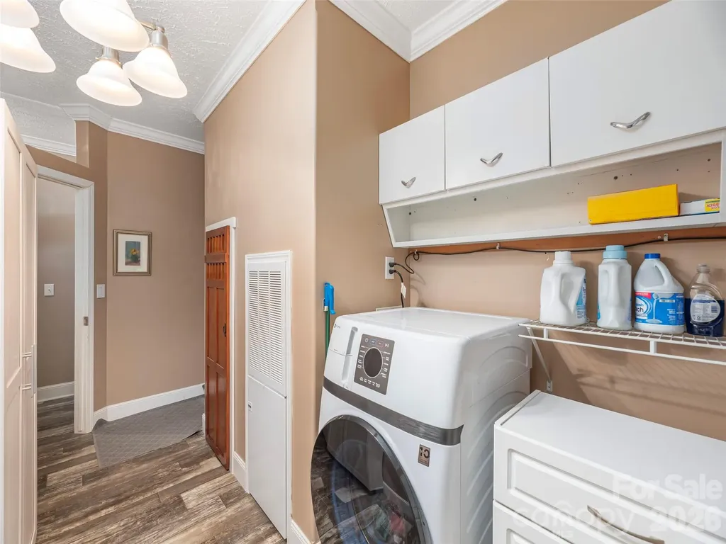 4687 Old Clyde Road Clyde NC 28721