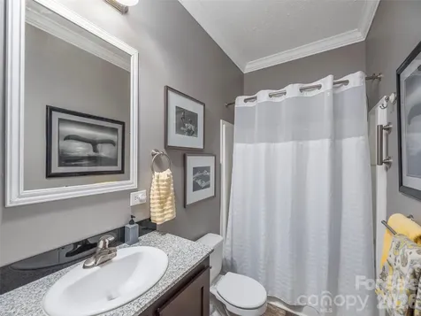 4687 Old Clyde Road Clyde NC 28721