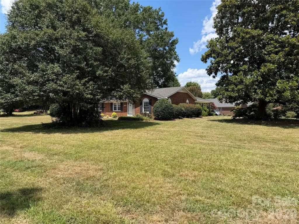 3025 Smith Farm Road Matthews NC 28104