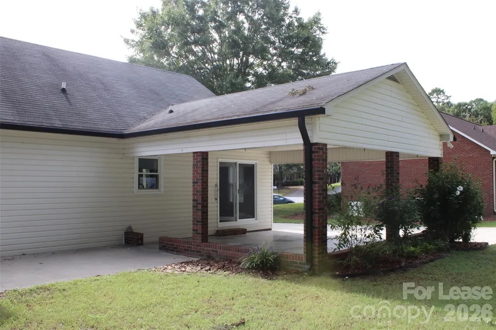 2212 Crosswinds Court Kannapolis NC 28083