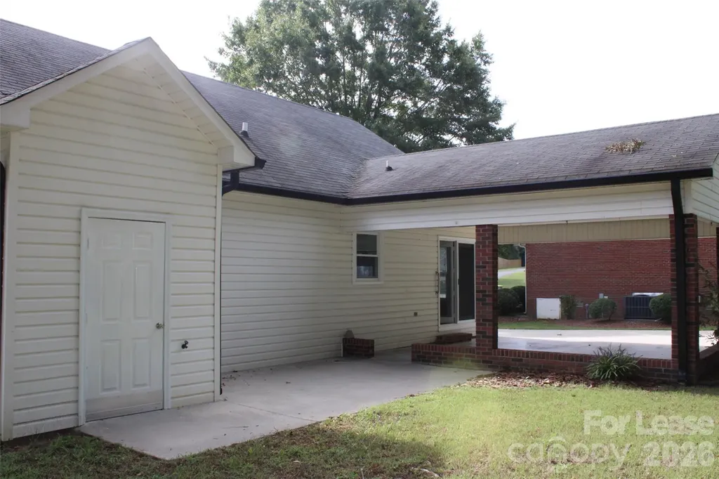 2212 Crosswinds Court Kannapolis NC 28083