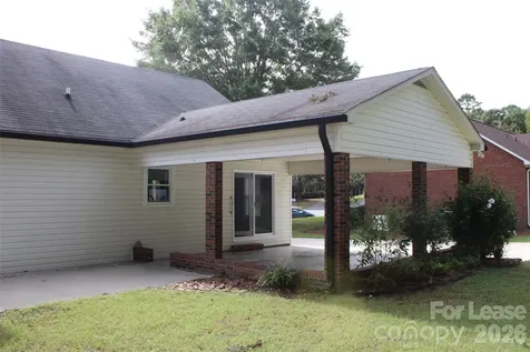 2212 Crosswinds Court Kannapolis NC 28083