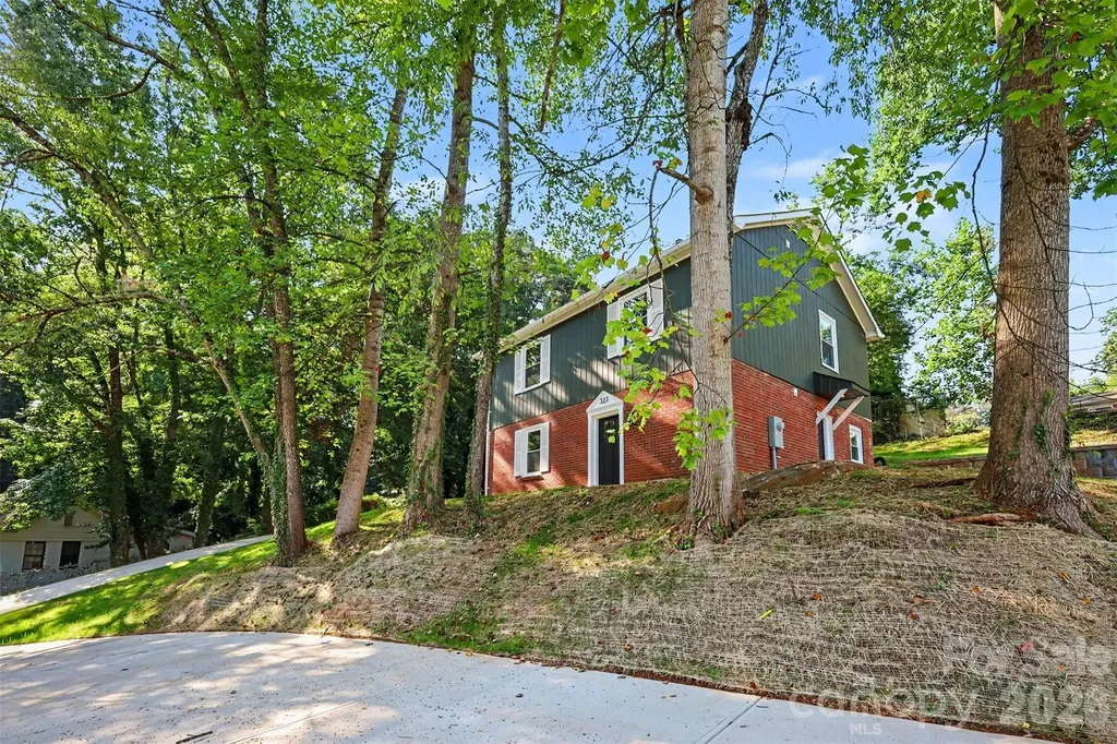 323 Whispering Pines Drive Charlotte NC 28217
