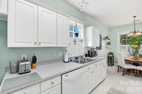 16925 Pennington Drive Huntersville NC 28078