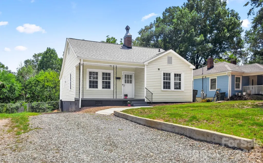 623 E 4th Avenue Gastonia NC 28054