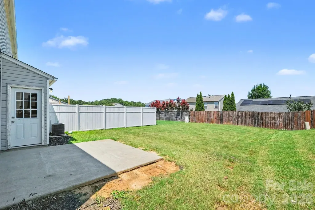 8607 Westhope Street Charlotte NC 28216