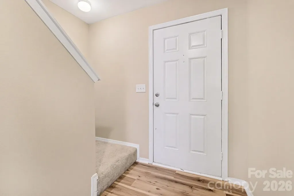 8607 Westhope Street Charlotte NC 28216