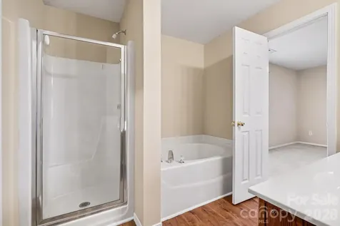8607 Westhope Street Charlotte NC 28216