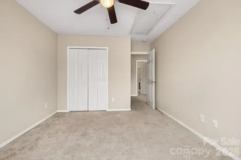 8607 Westhope Street Charlotte NC 28216
