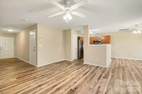 8607 Westhope Street Charlotte NC 28216