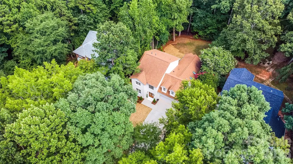 9438 Valley Road Charlotte NC 28270