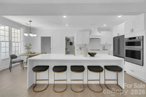 9438 Valley Road Charlotte NC 28270