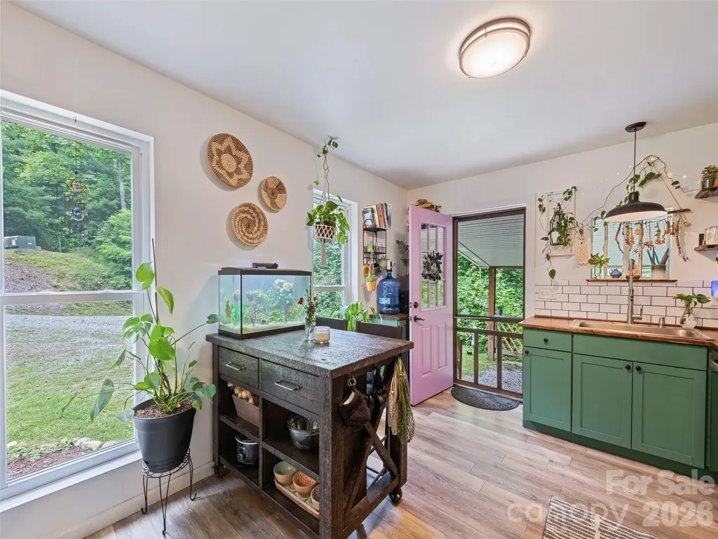 322 Mckinzie Place Waynesville NC 28785