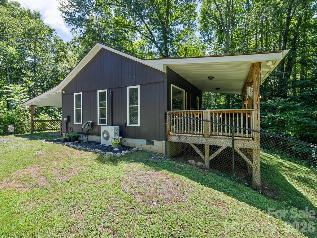 322 Mckinzie Place Waynesville NC 28785