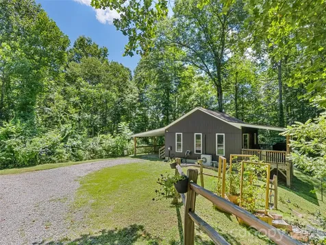 322 Mckinzie Place Waynesville NC 28785