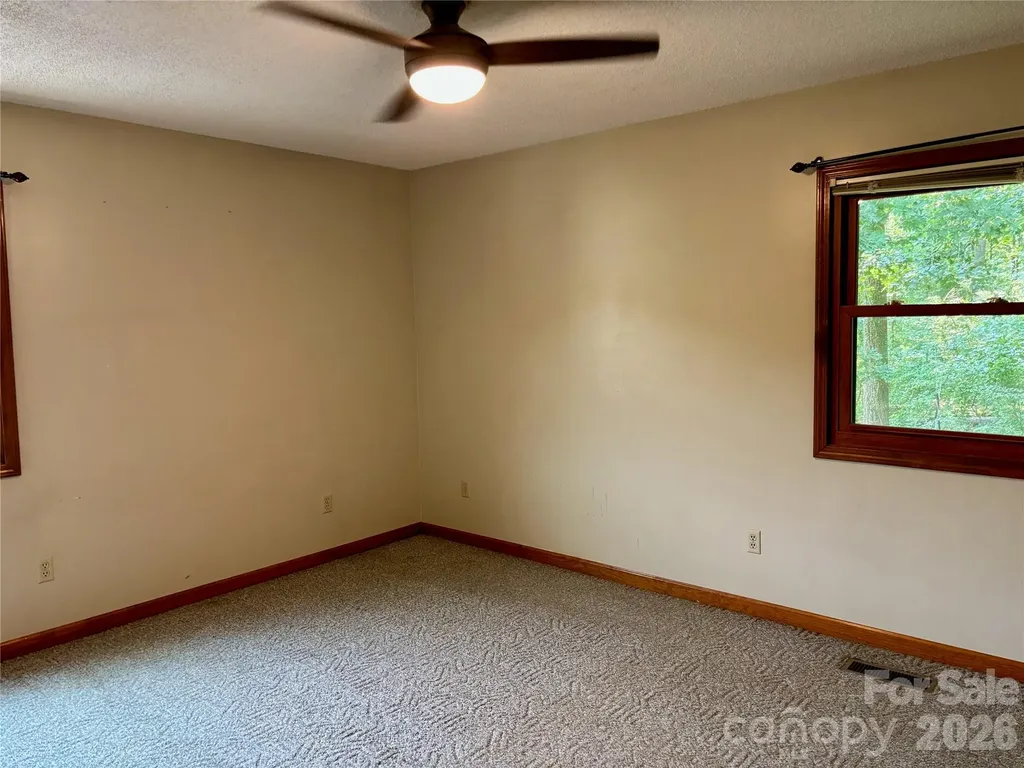 21 Ashwood Drive Asheville NC 28803