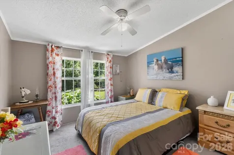 135 Basswood Drive Nebo NC 28761