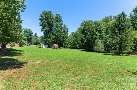 135 Basswood Drive Nebo NC 28761