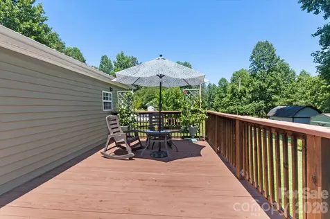 135 Basswood Drive Nebo NC 28761