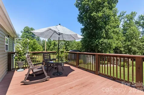 135 Basswood Drive Nebo NC 28761