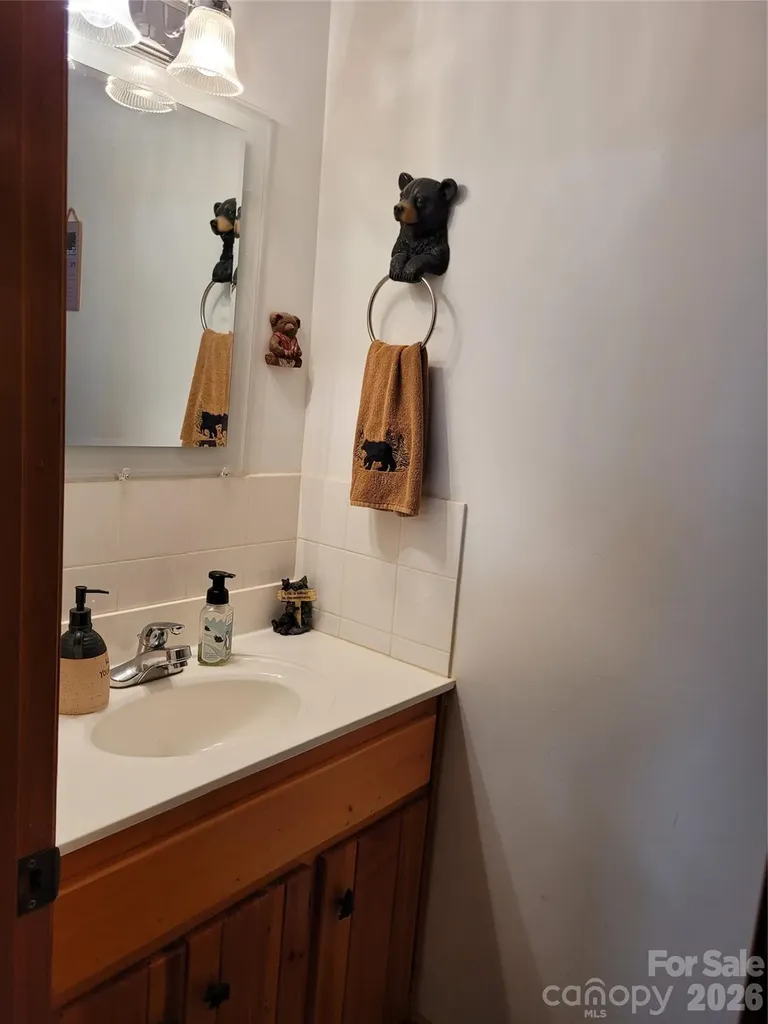 14 Zonia Lane Piney Creek NC 28663