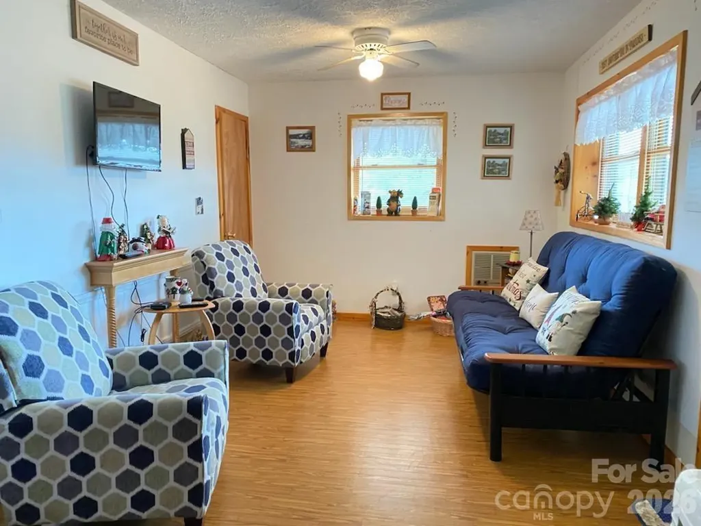 14 Zonia Lane Piney Creek NC 28663