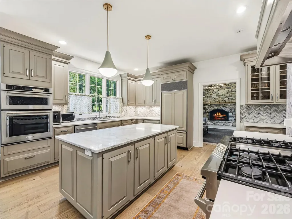 4 Hemlock Road Asheville NC 28803