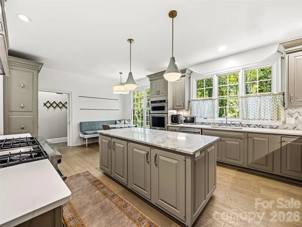 4 Hemlock Road Asheville NC 28803