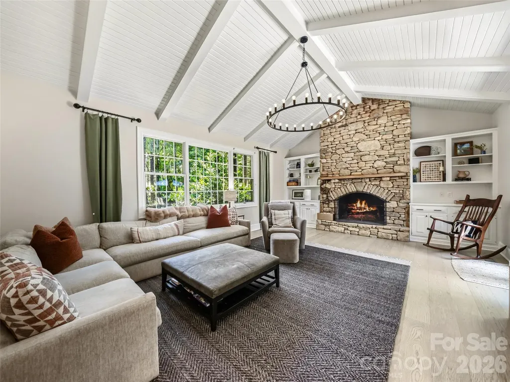 4 Hemlock Road Asheville NC 28803