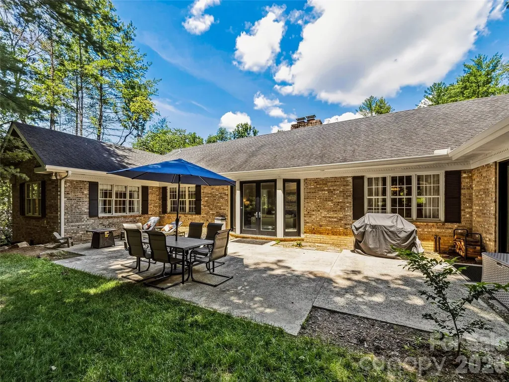 4 Hemlock Road Asheville NC 28803