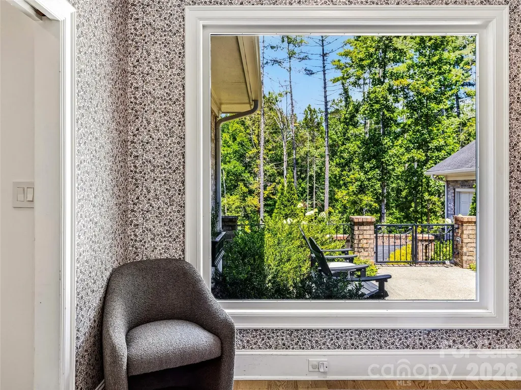 4 Hemlock Road Asheville NC 28803