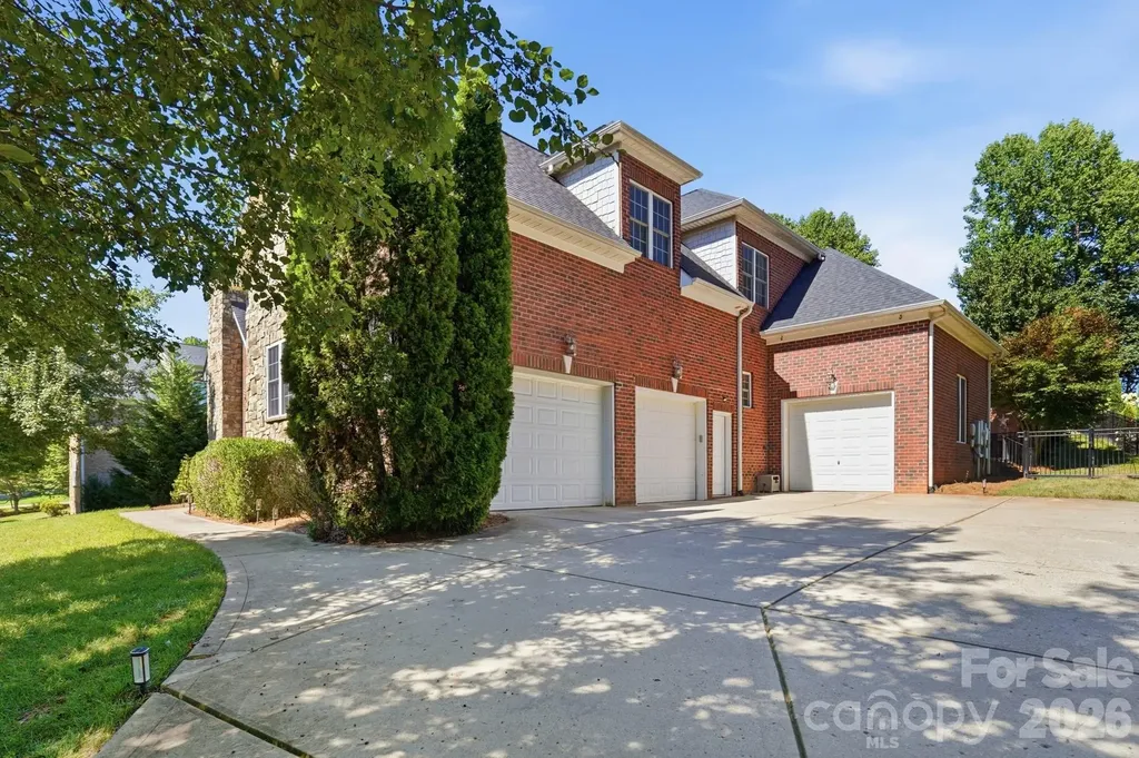 126 Whispering Cove Court Mooresville NC 28117