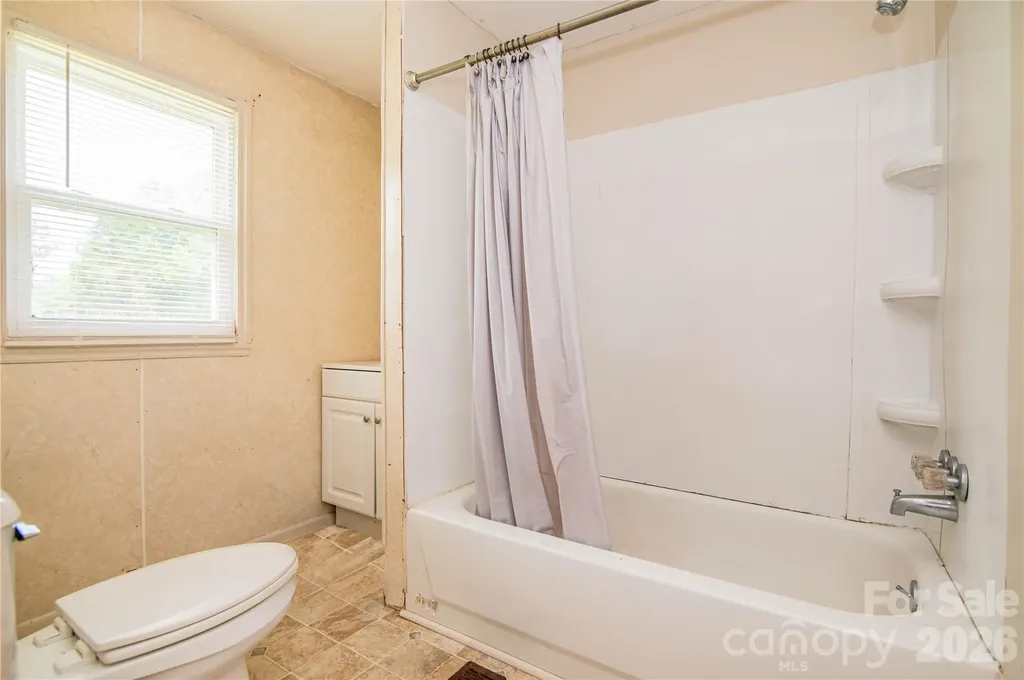 129 Sandy Ridge Lane Gaston NC 27832