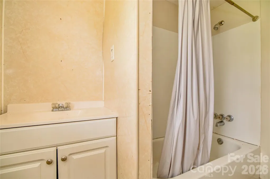 129 Sandy Ridge Lane Gaston NC 27832