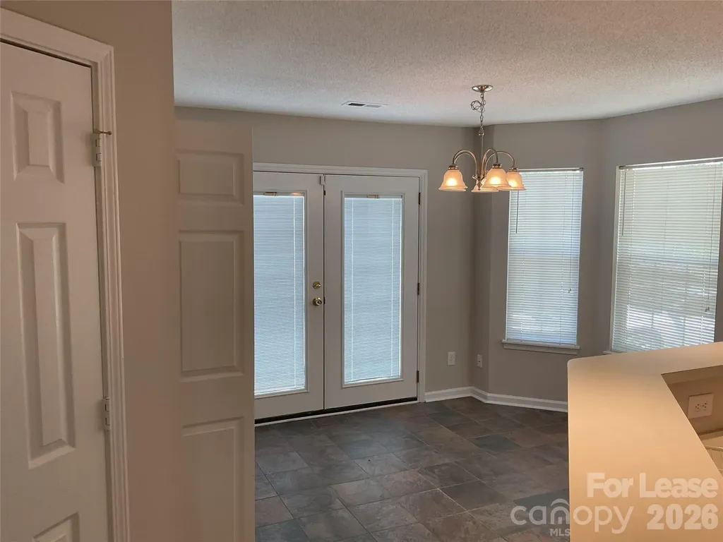 9112 Four Mile Creek Road Charlotte NC 28277
