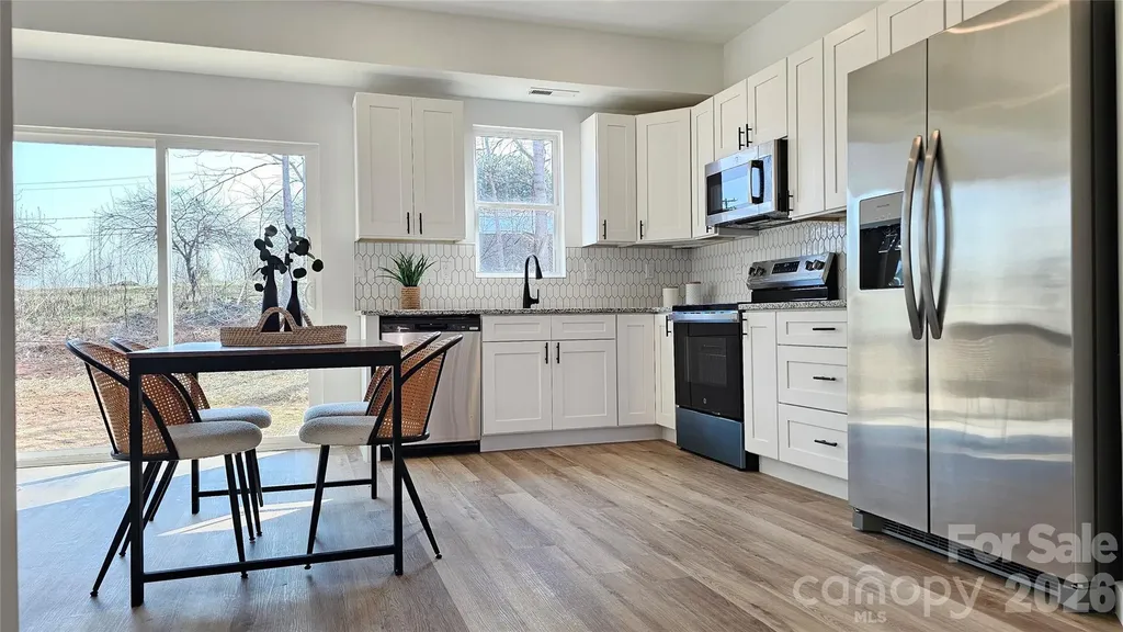 2920 21st Street Lane NE Hickory NC 28601