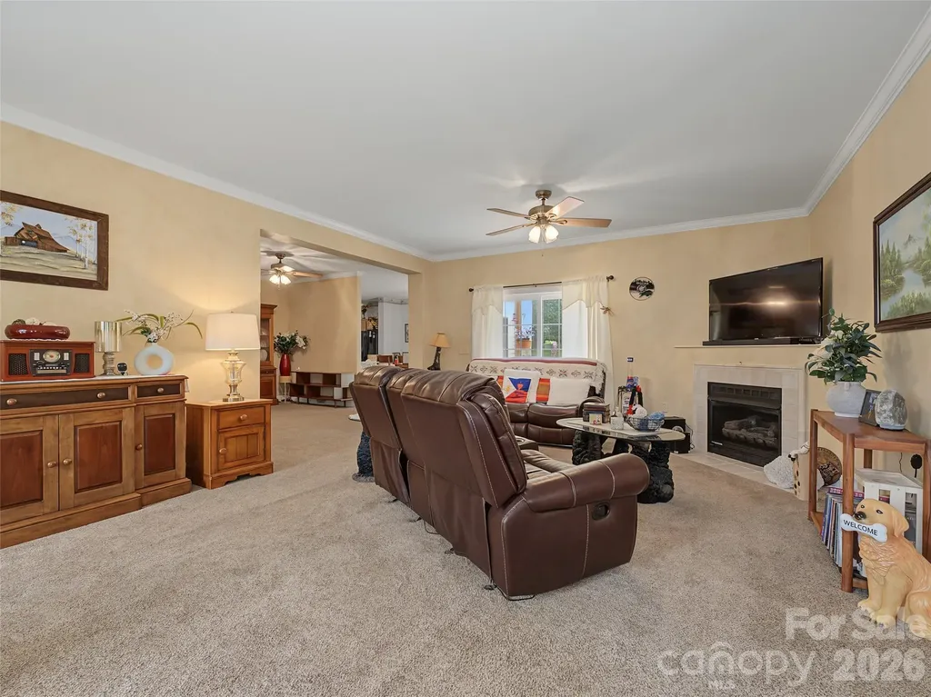 176 Chelsea Nix Lane Hendersonville NC 28792