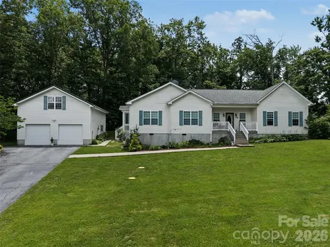 176 Chelsea Nix Lane Hendersonville NC 28792
