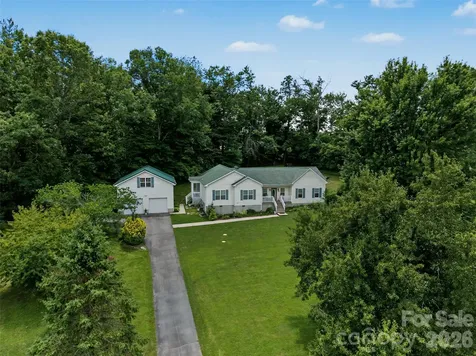 176 Chelsea Nix Lane Hendersonville NC 28792