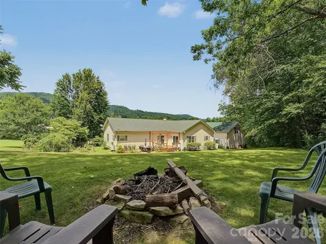 176 Chelsea Nix Lane Hendersonville NC 28792