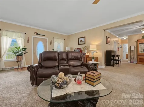 176 Chelsea Nix Lane Hendersonville NC 28792