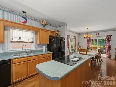 176 Chelsea Nix Lane Hendersonville NC 28792
