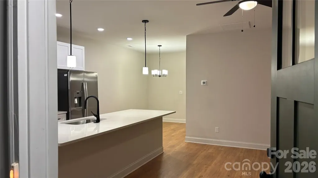 4817 Victoria Avenue Charlotte NC 28269