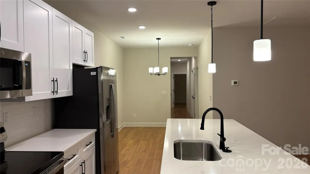 4817 Victoria Avenue Charlotte NC 28269